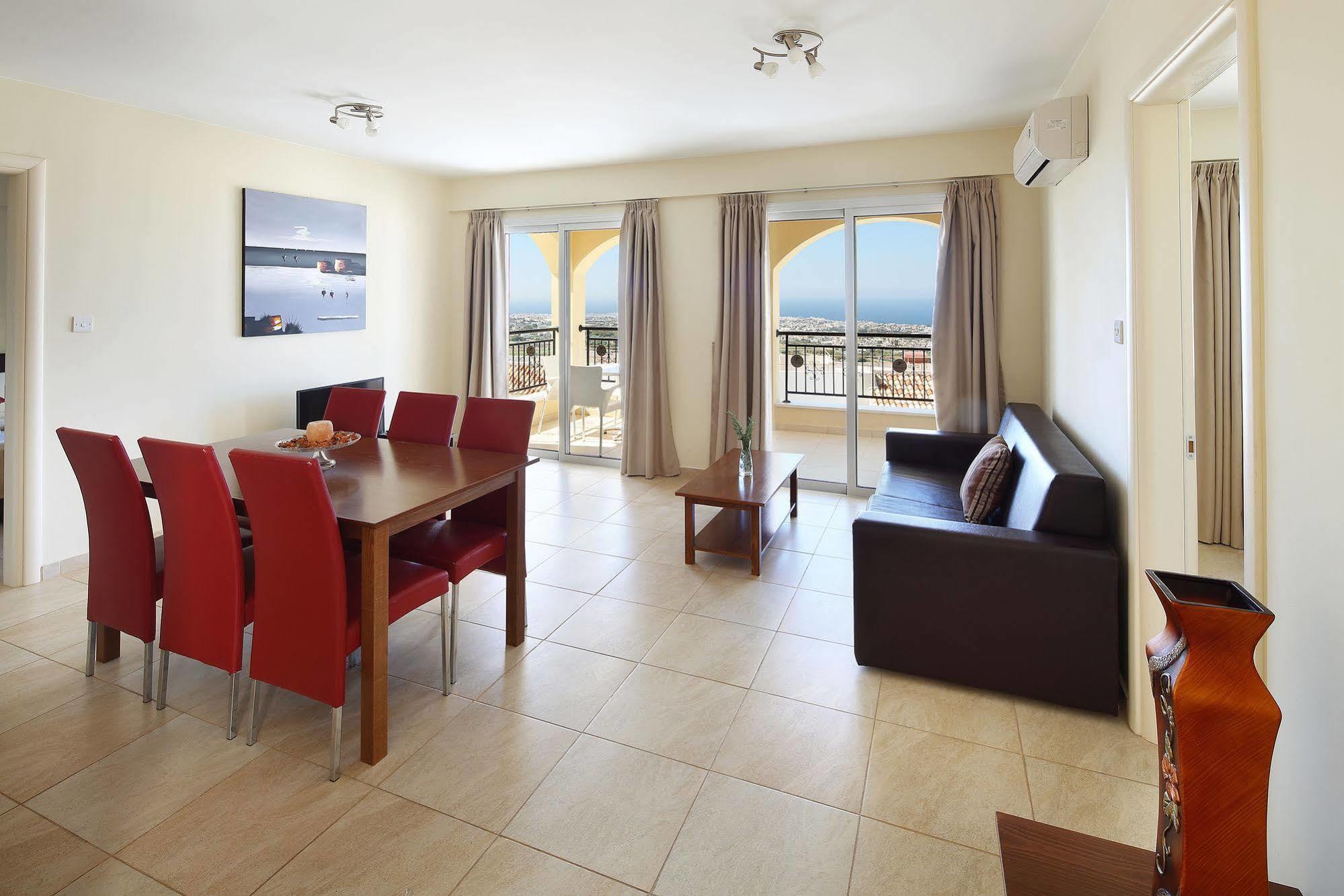 Club St. George (Adults Only) Aparthotel Trimitusa Eksteriør bilde